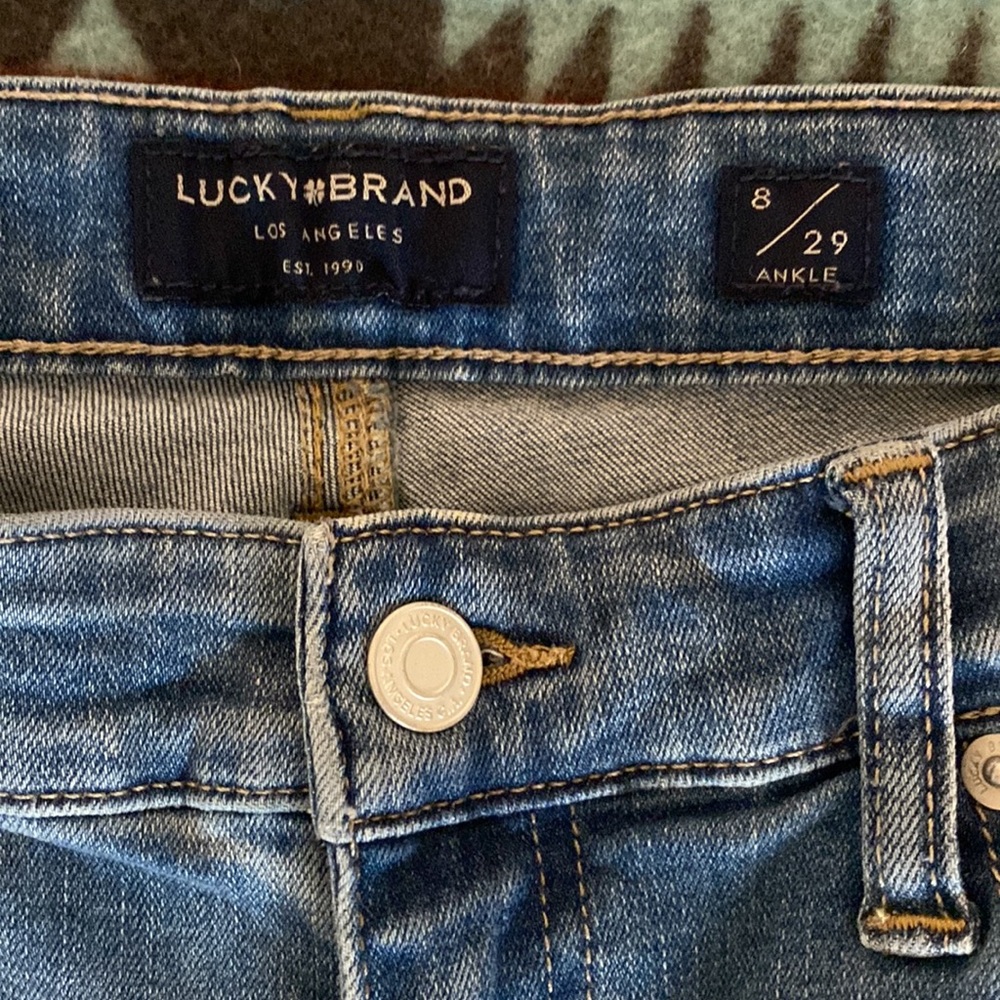 Lucky Brand Low Rise Skinny Stella Light Wash 8/29 Jeans - Picture 4 of 7